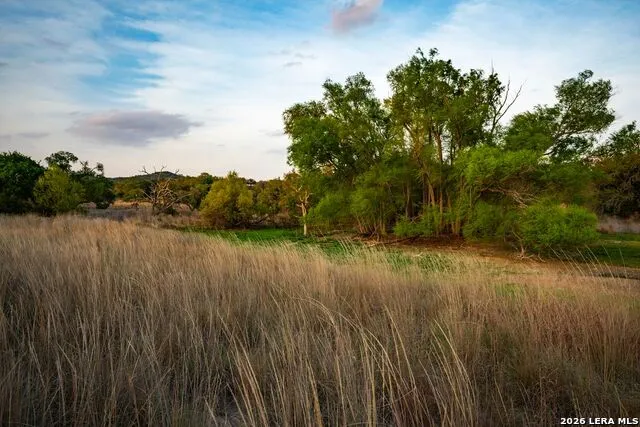 718 Ranch to Market 473 Comfort, TX 78013