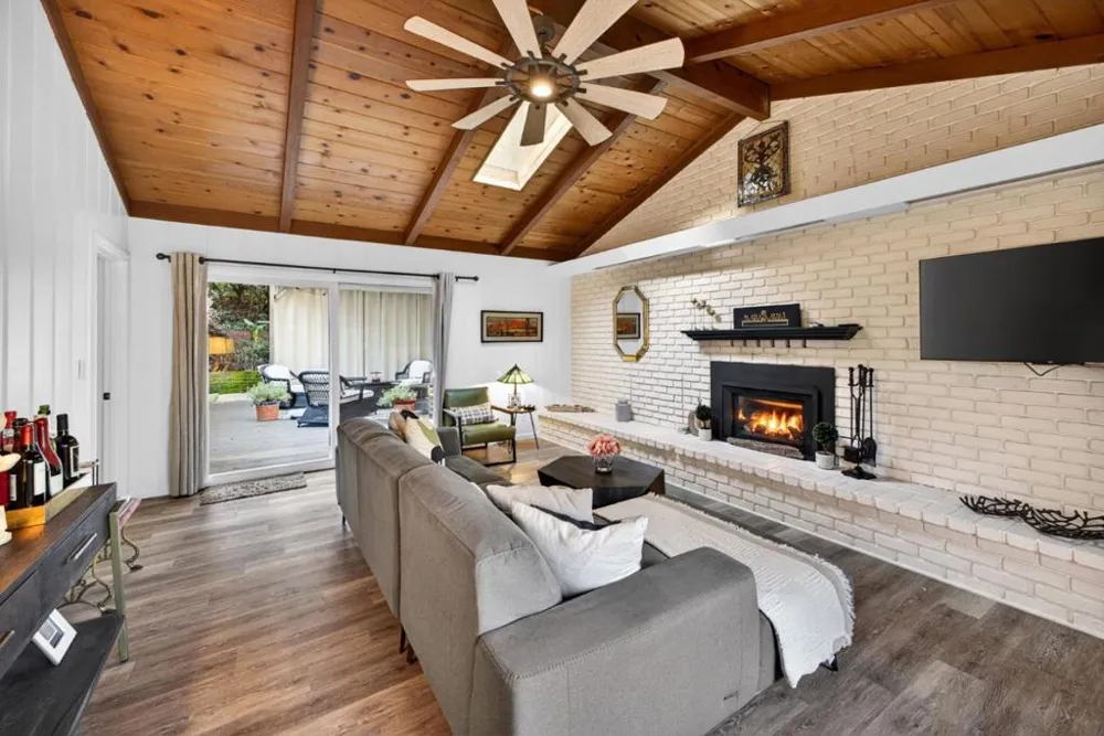 954 Scenic Way Ben Lomond, CA 95005