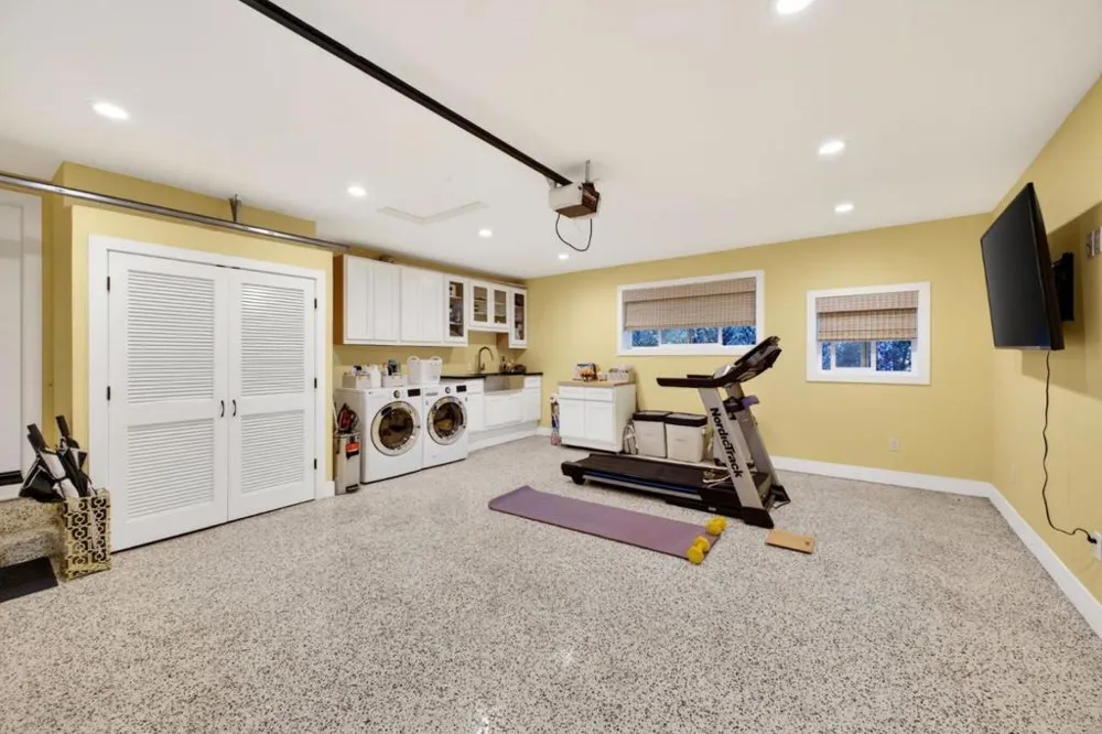 954 Scenic Way Ben Lomond, CA 95005