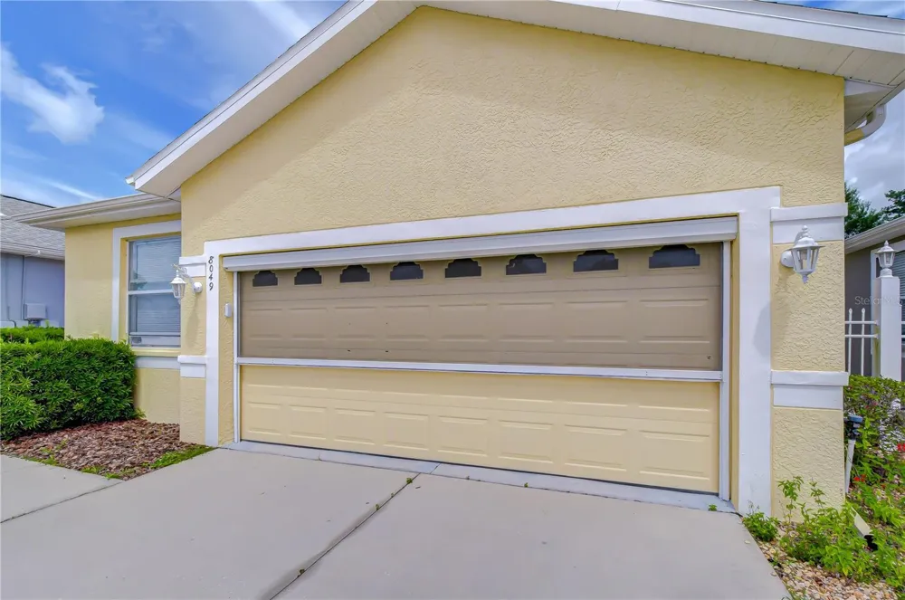 8049 SANGUINELLI ROAD Land O Lakes, FL 34637