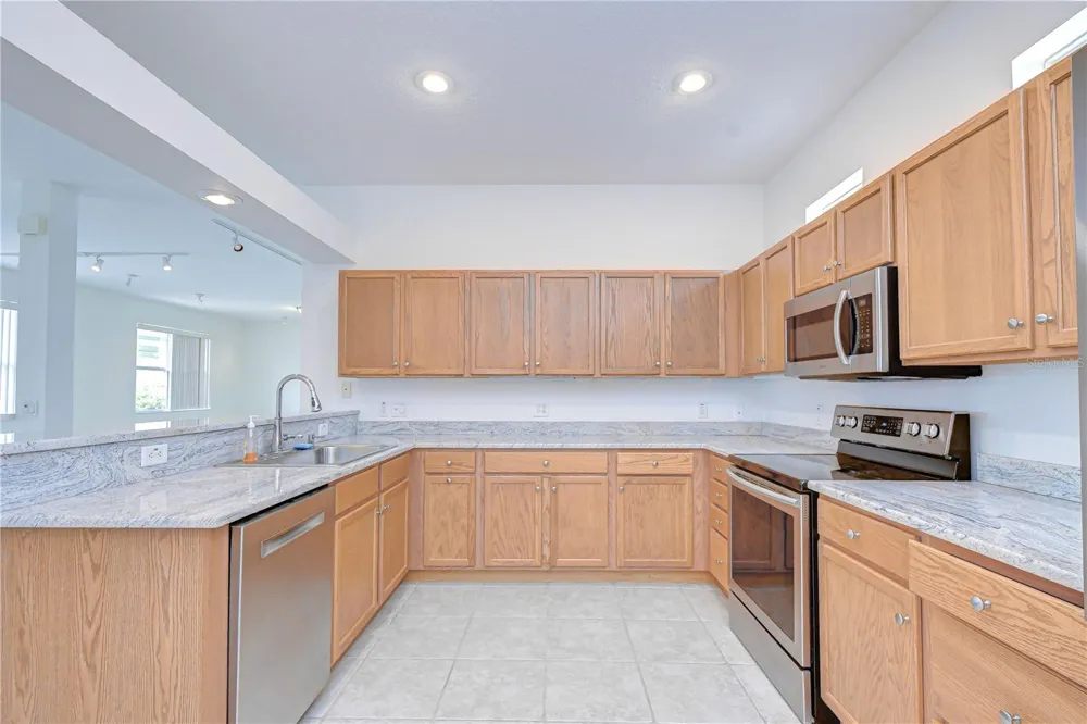 8049 SANGUINELLI ROAD Land O Lakes, FL 34637