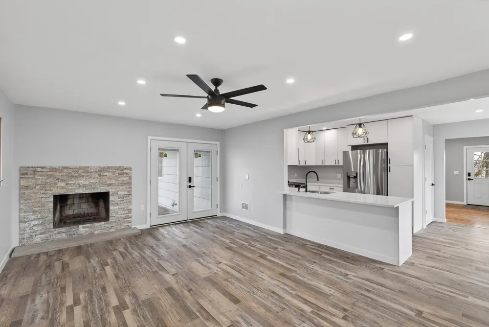 8912 Tretbaugh Drive Bloomington, MN 55431