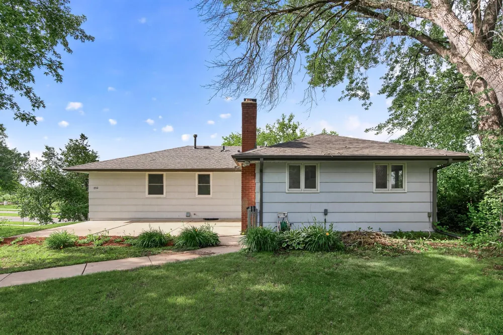 8912 Tretbaugh Drive Bloomington, MN 55431