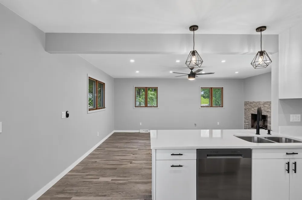 8912 Tretbaugh Drive Bloomington, MN 55431