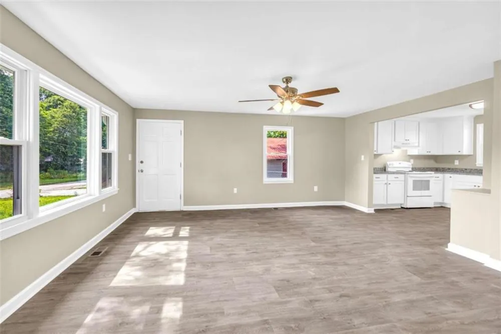 266 Randall Street Lavonia, GA 30553