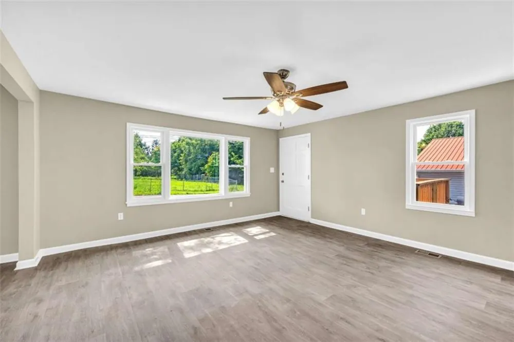 266 Randall Street Lavonia, GA 30553