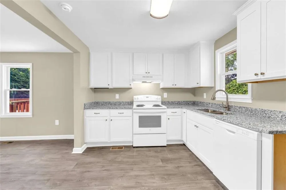 266 Randall Street Lavonia, GA 30553