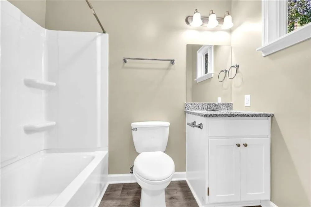 266 Randall Street Lavonia, GA 30553