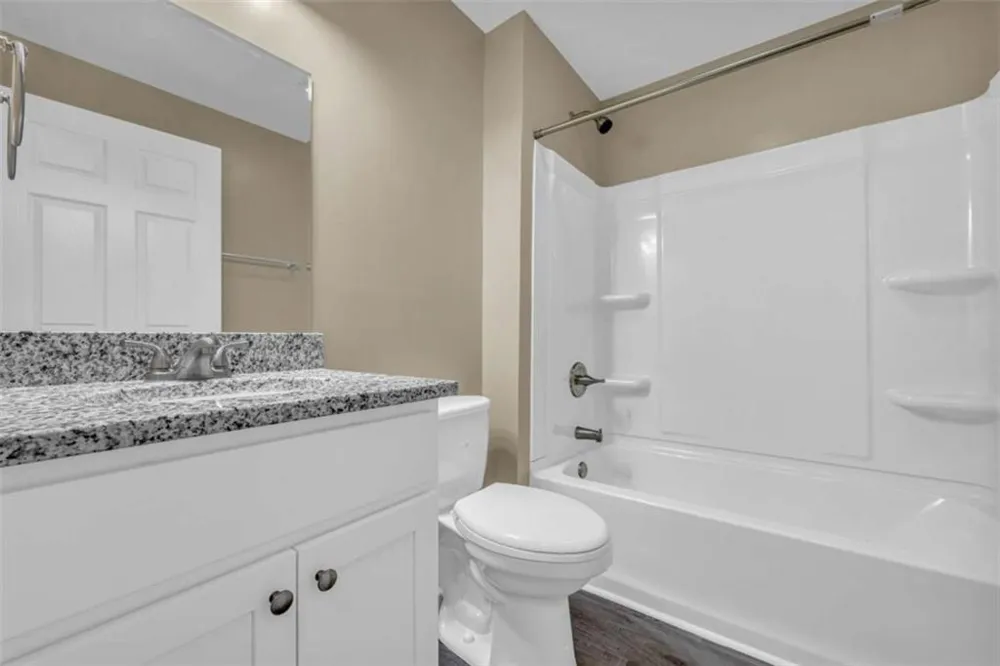 266 Randall Street Lavonia, GA 30553