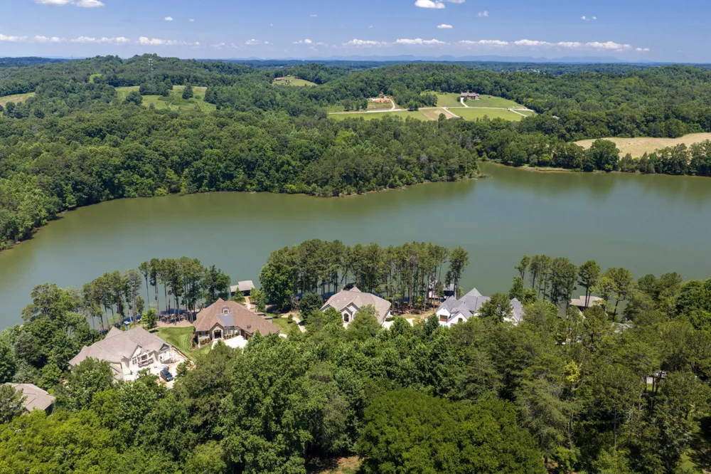 646 Sandpiper Drive Vonore, TN 37885