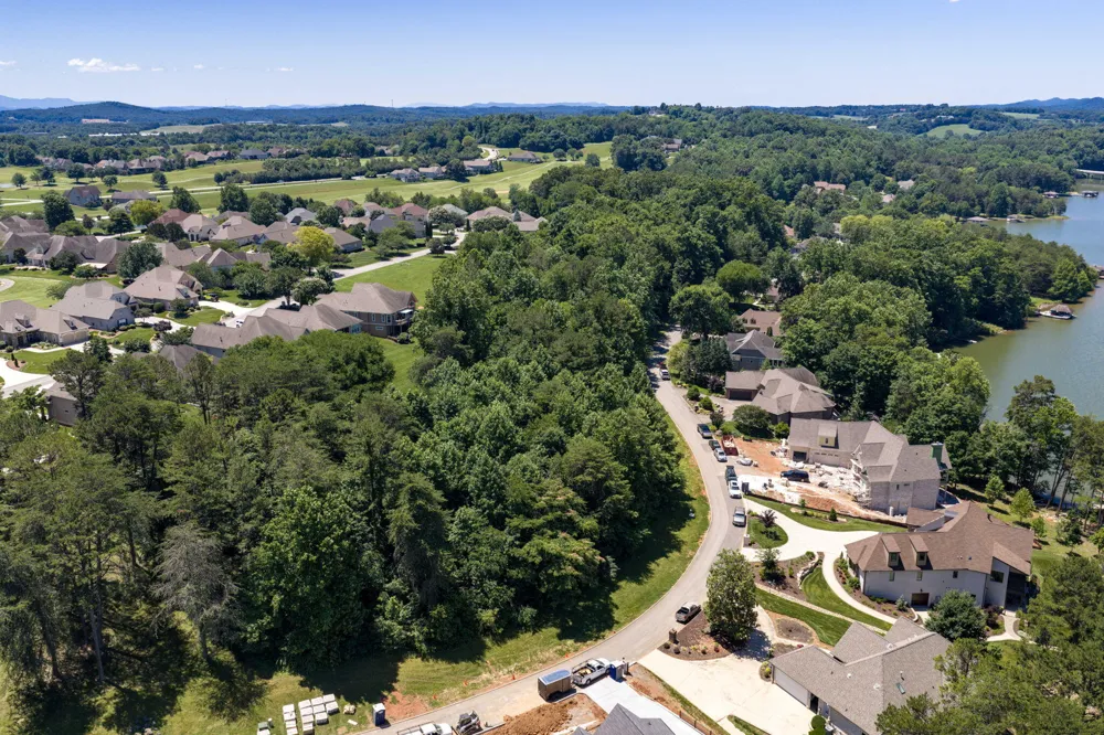 646 Sandpiper Drive Vonore, TN 37885