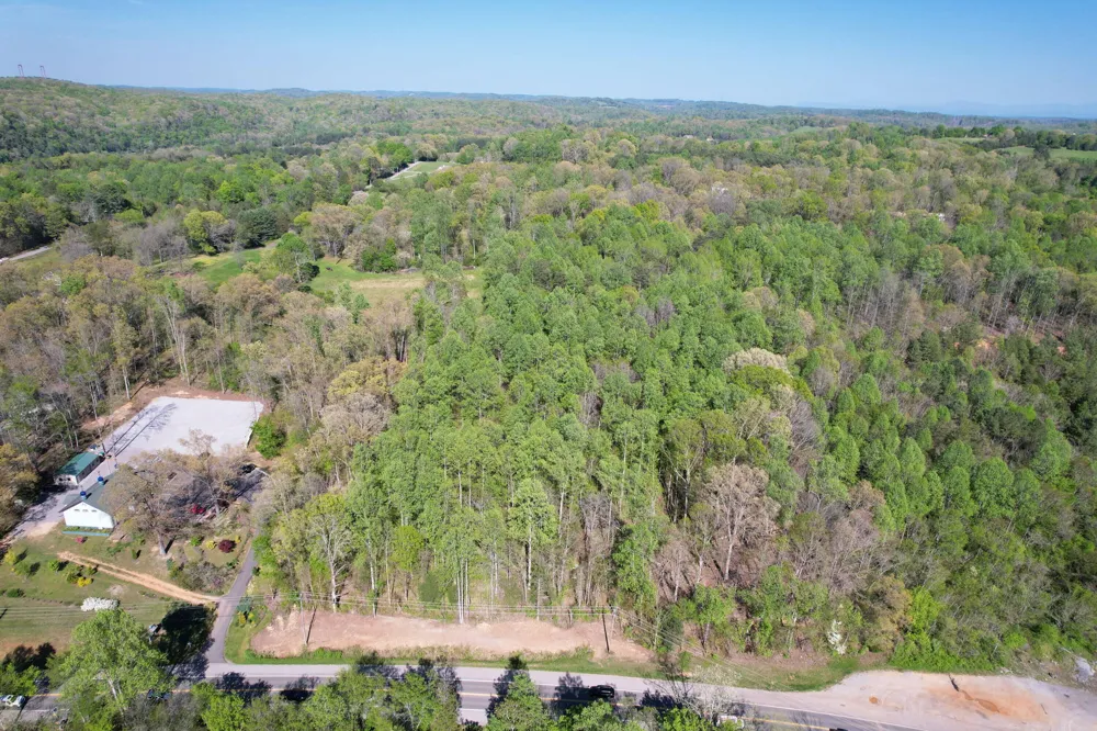 Highway 321 Lenoir City, TN 37771