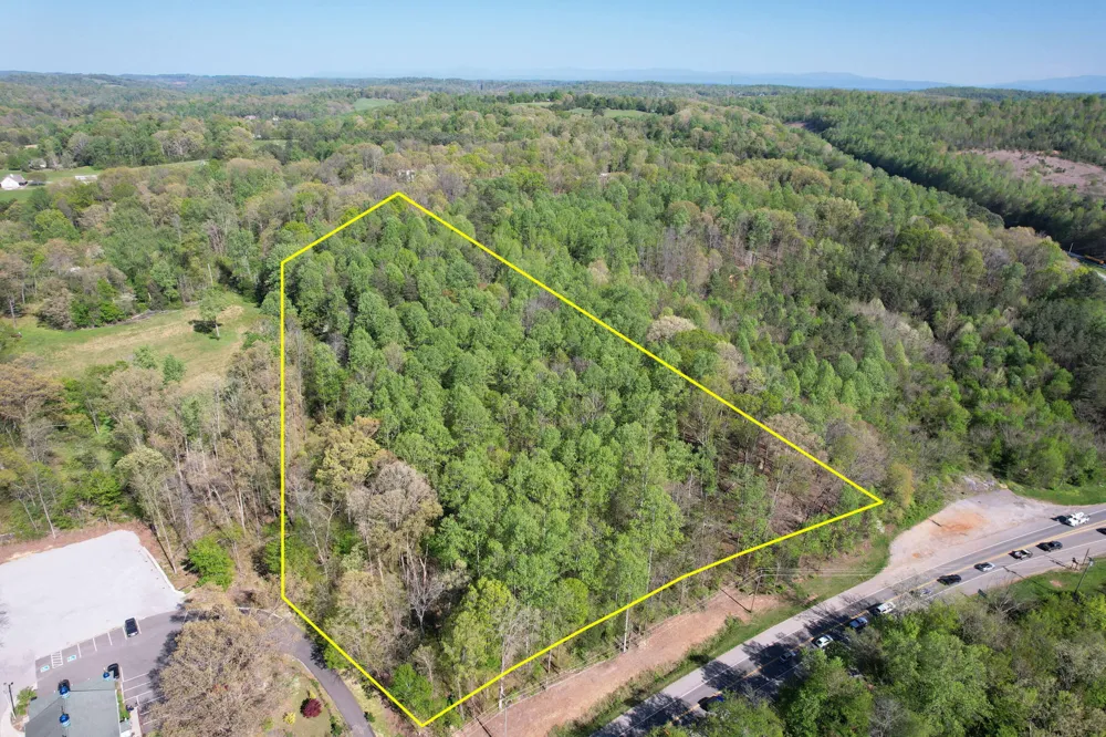 Highway 321 Lenoir City, TN 37771