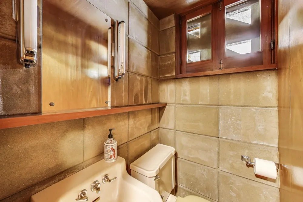 11185 Hawthorne Drive Galesburg, MI 49053