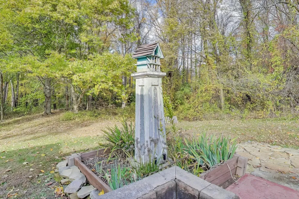11185 Hawthorne Drive Galesburg, MI 49053