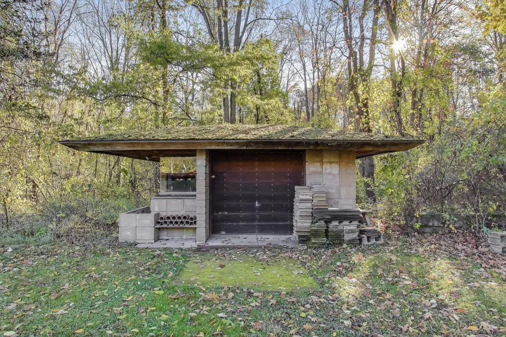 11185 Hawthorne Drive Galesburg, MI 49053