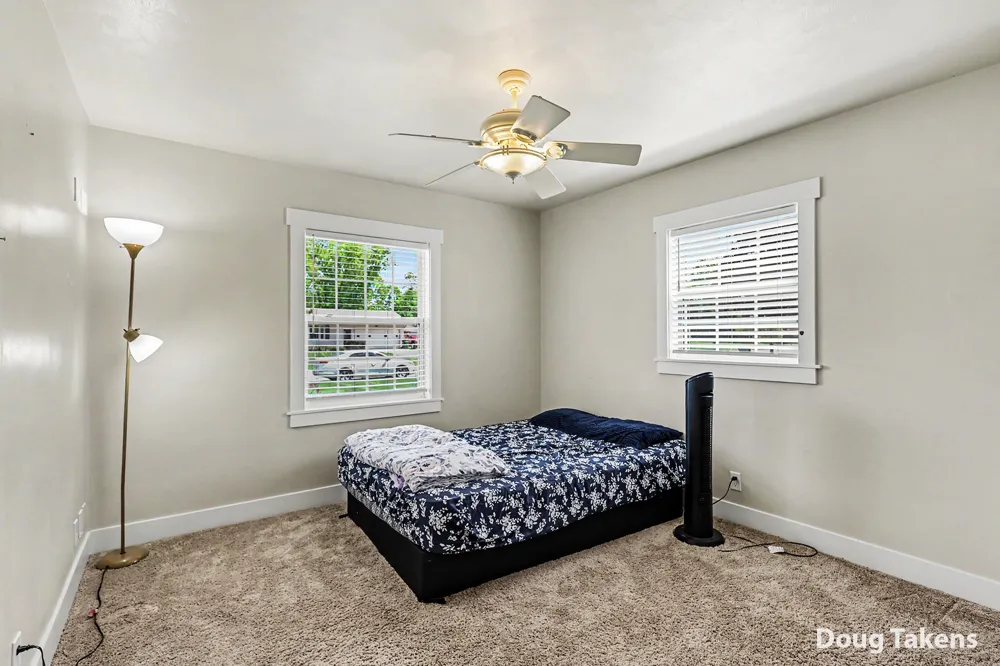 7439 Eastlane Avenue Jenison, MI 49428