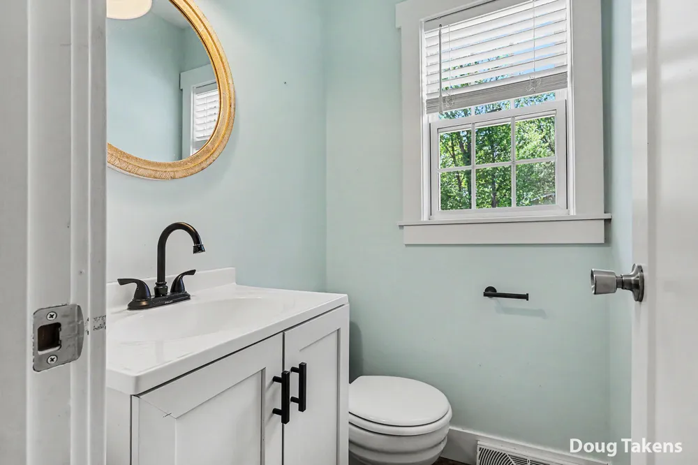 7439 Eastlane Avenue Jenison, MI 49428
