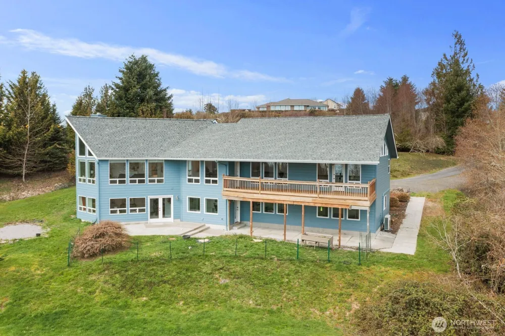 211 Basswood Drive Silverlake, WA 98645