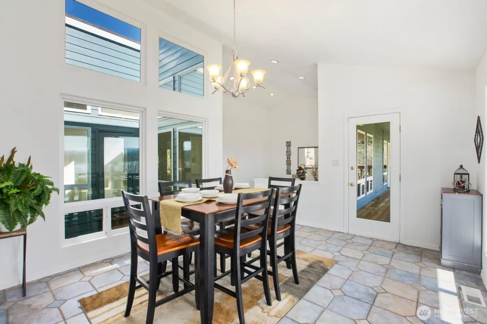 211 Basswood Drive Silverlake, WA 98645