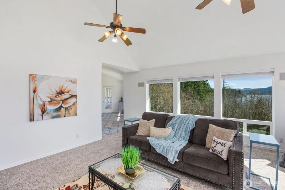 211 Basswood Drive Silverlake, WA 98645
