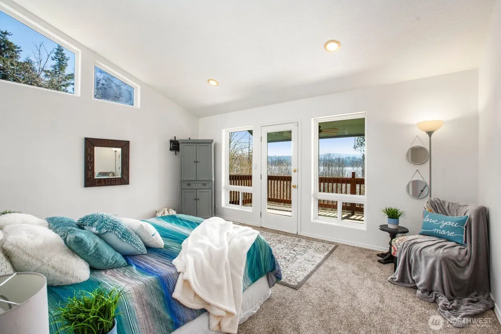 211 Basswood Drive Silverlake, WA 98645
