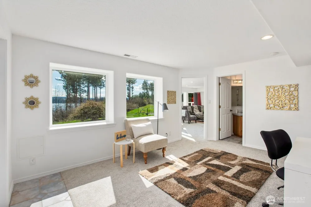 211 Basswood Drive Silverlake, WA 98645