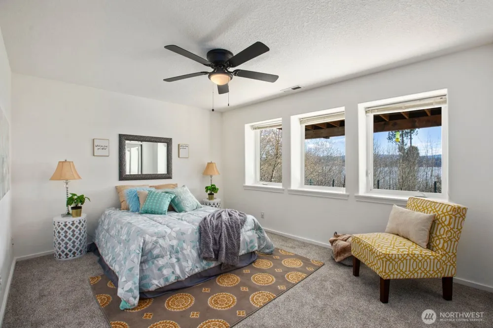 211 Basswood Drive Silverlake, WA 98645