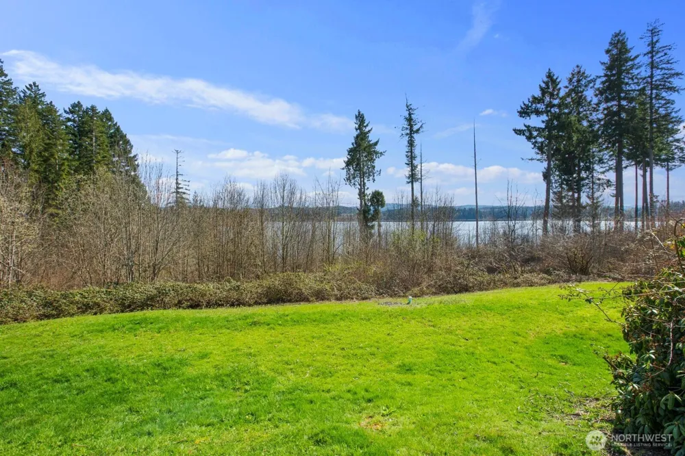 211 Basswood Drive Silverlake, WA 98645