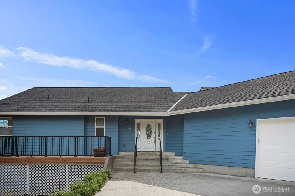211 Basswood Drive Silverlake, WA 98645