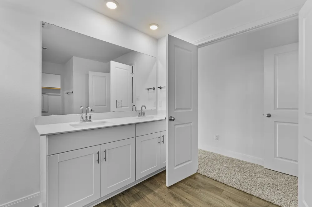 137 Union Pacific Drive Cedar Creek, TX 78612