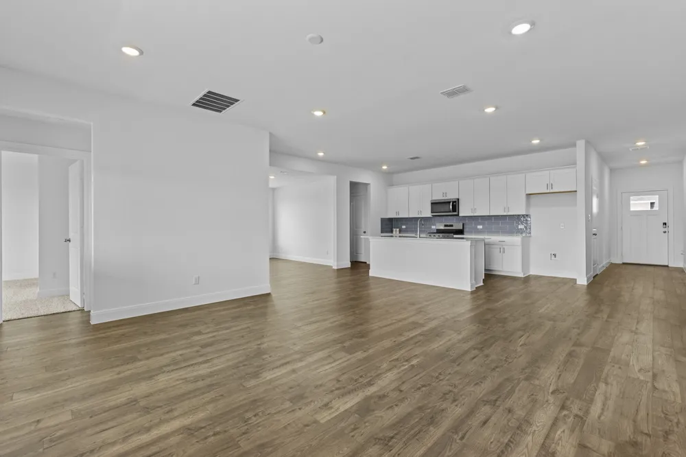 137 Union Pacific Drive Cedar Creek, TX 78612