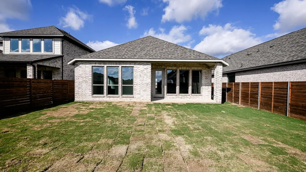 310 Watersong Bend Lockhart, TX 78644