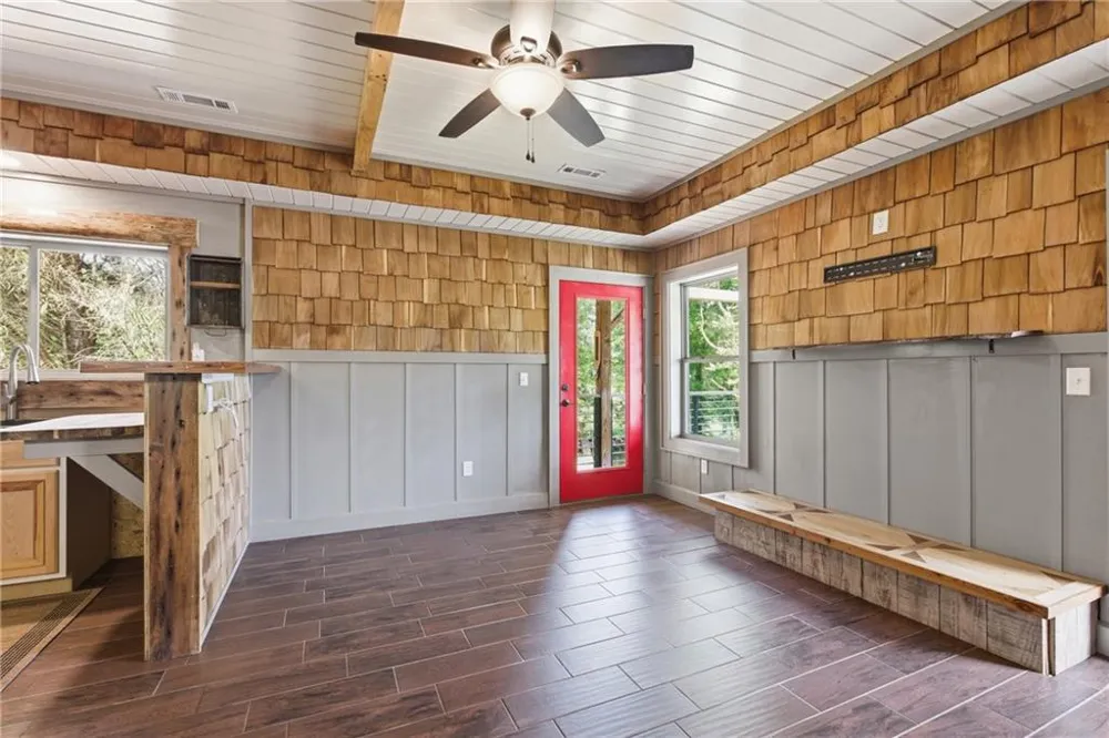 456 Oak Springs Road Clarkesville, GA 30523