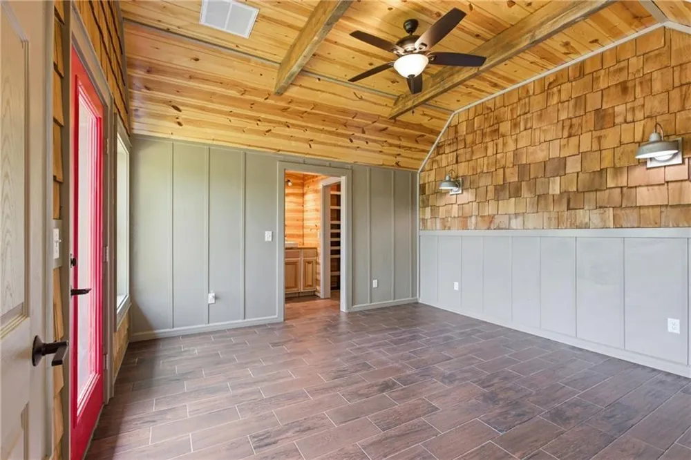 456 Oak Springs Road Clarkesville, GA 30523