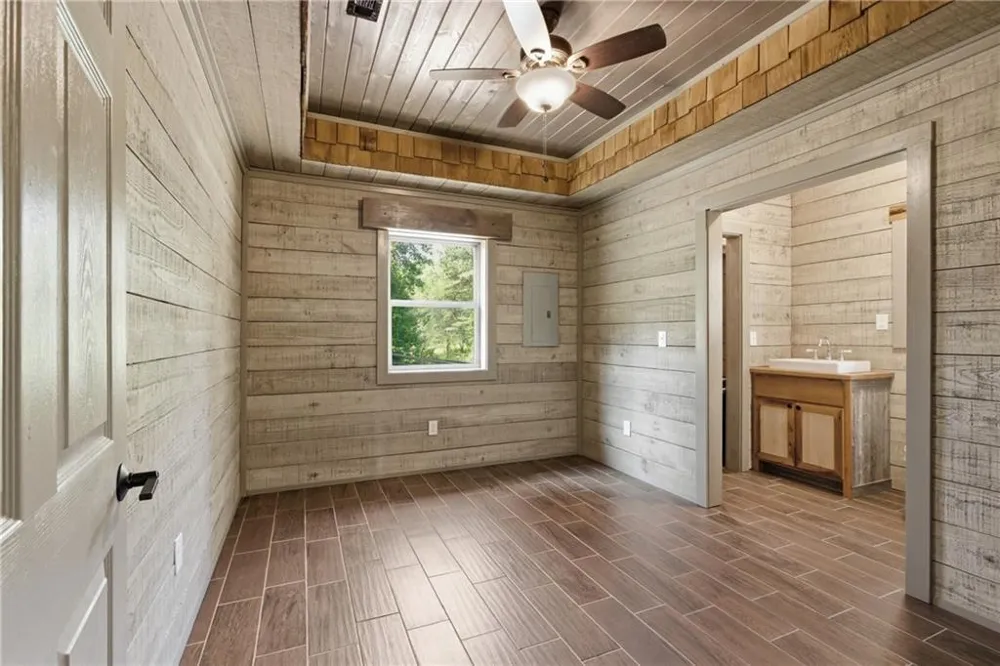 456 Oak Springs Road Clarkesville, GA 30523