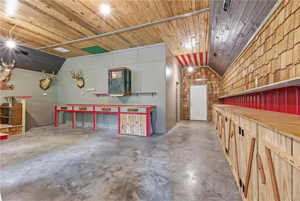 456 Oak Springs Road Clarkesville, GA 30523