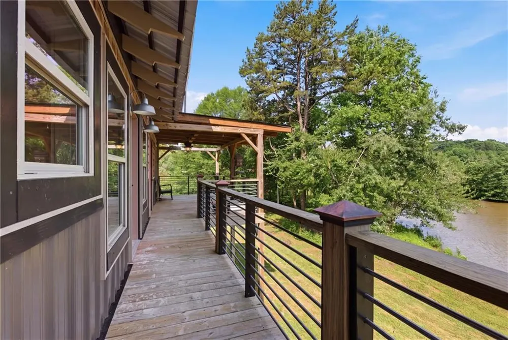 456 Oak Springs Road Clarkesville, GA 30523