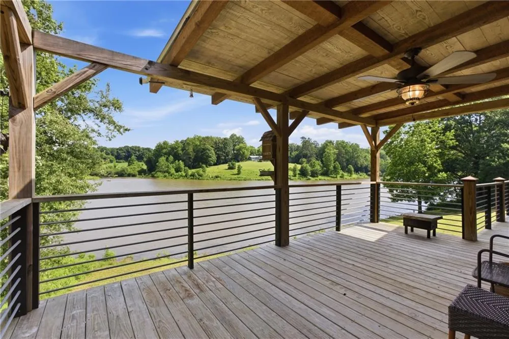 456 Oak Springs Road Clarkesville, GA 30523