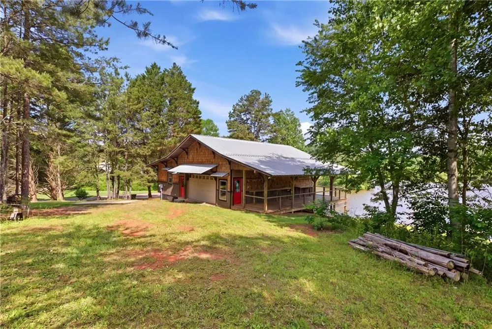 456 Oak Springs Road Clarkesville, GA 30523