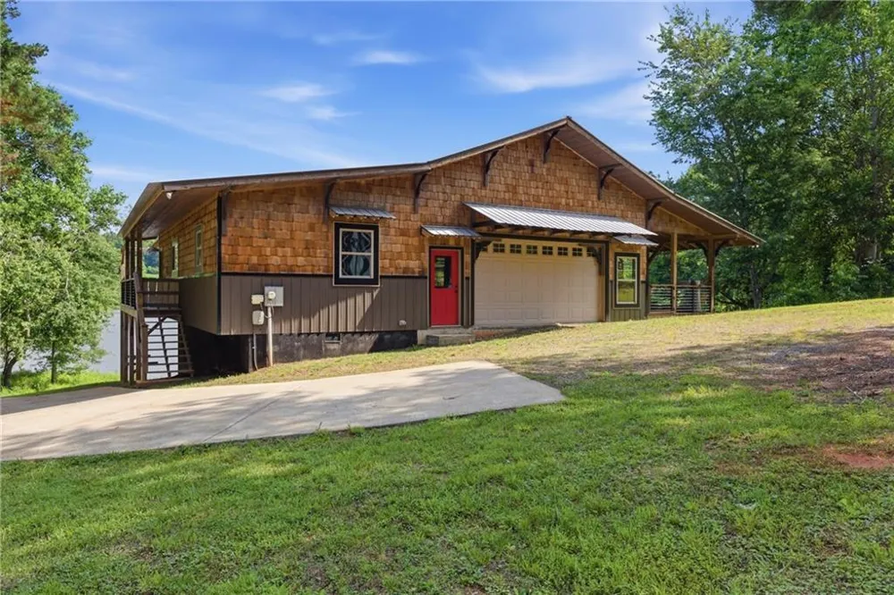 456 Oak Springs Road Clarkesville, GA 30523