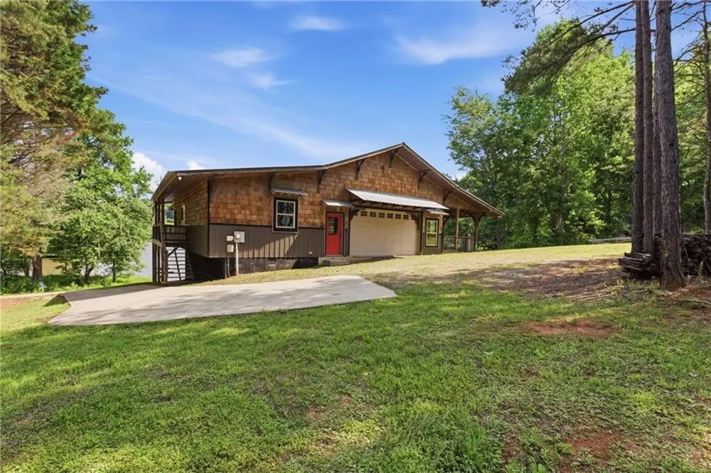 456 Oak Springs Road Clarkesville, GA 30523