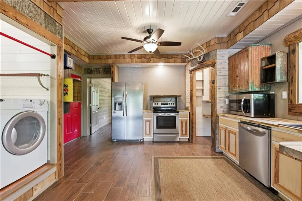 456 Oak Springs Road Clarkesville, GA 30523