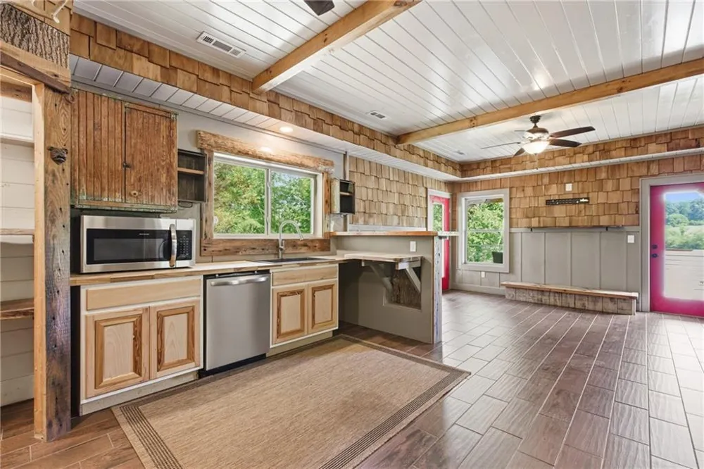 456 Oak Springs Road Clarkesville, GA 30523