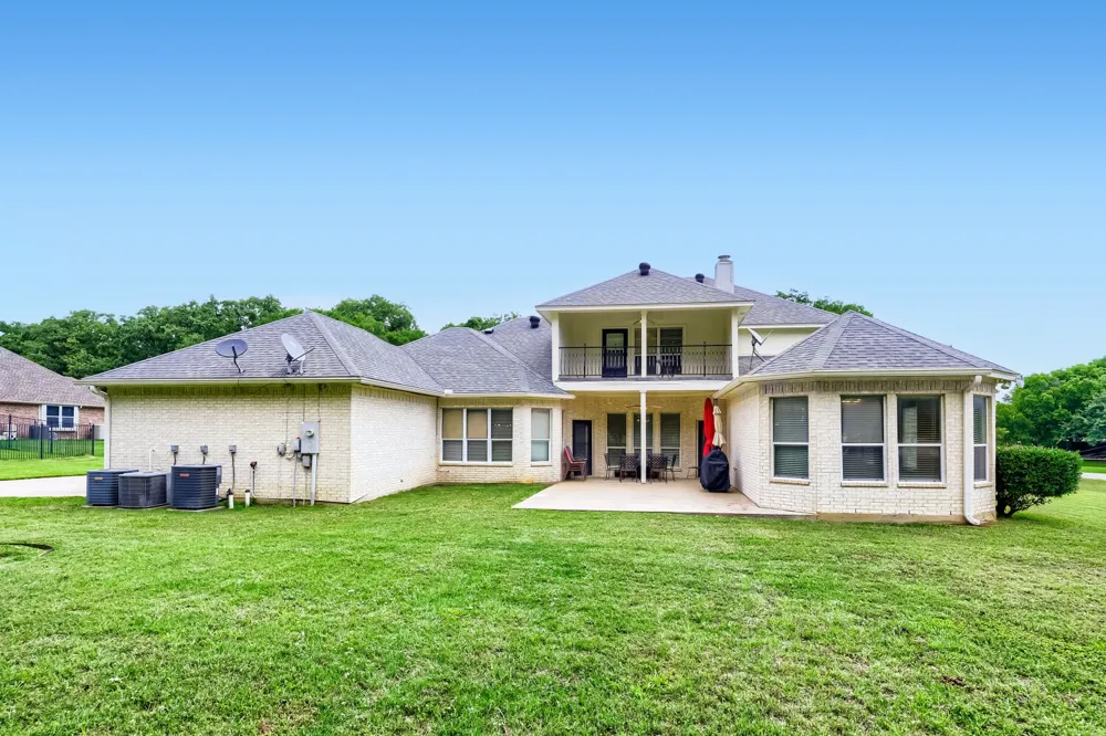3601 Cliffwood Drive Alvarado, TX 76009