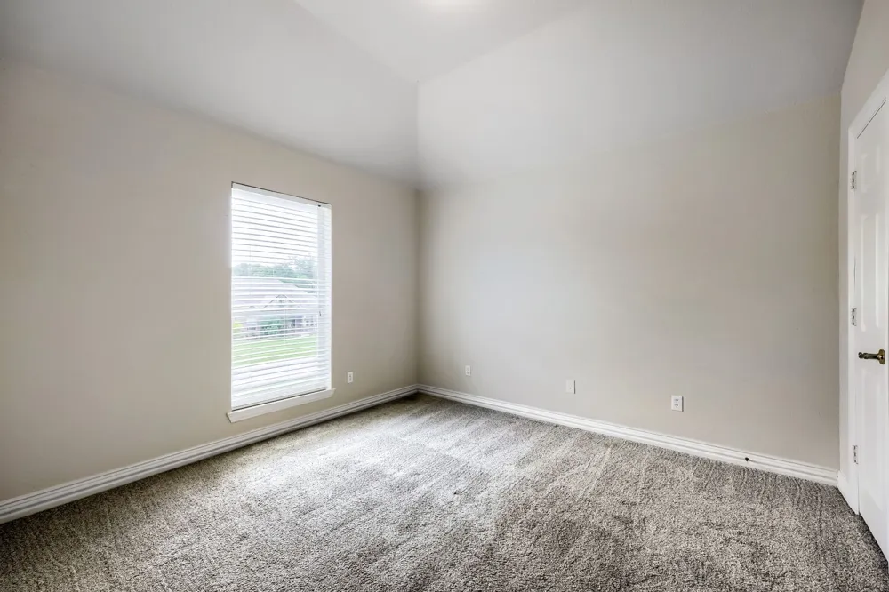 3601 Cliffwood Drive Alvarado, TX 76009