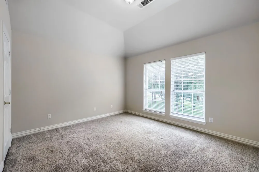 3601 Cliffwood Drive Alvarado, TX 76009