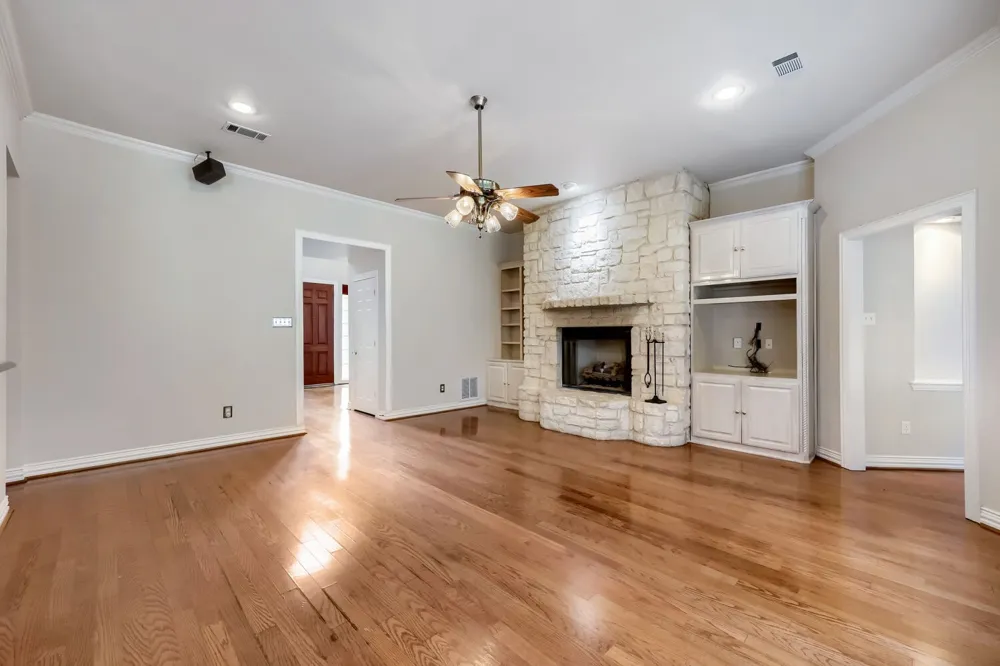 3601 Cliffwood Drive Alvarado, TX 76009