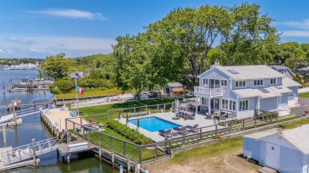 81 Beach Road Aquebogue, NY 11901