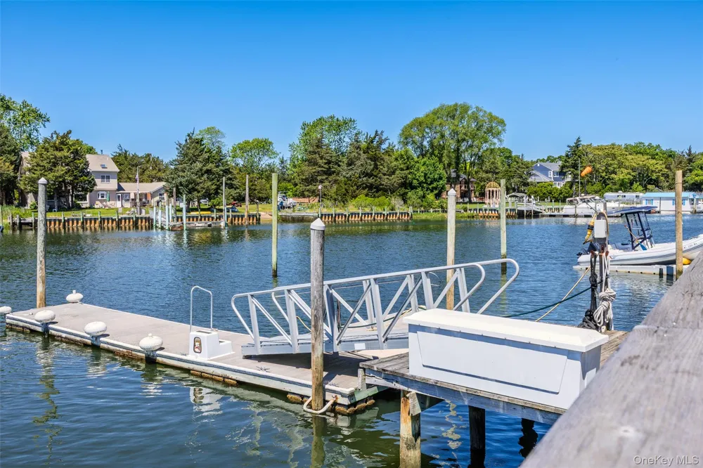 81 Beach Road Aquebogue, NY 11901